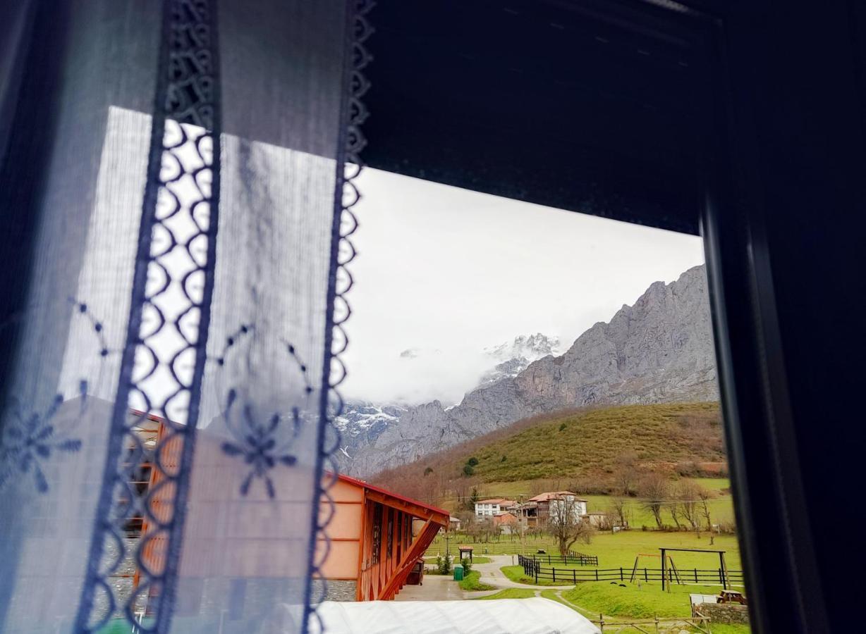 Casa Rural Buron Posada De Valdeon Exteriör bild